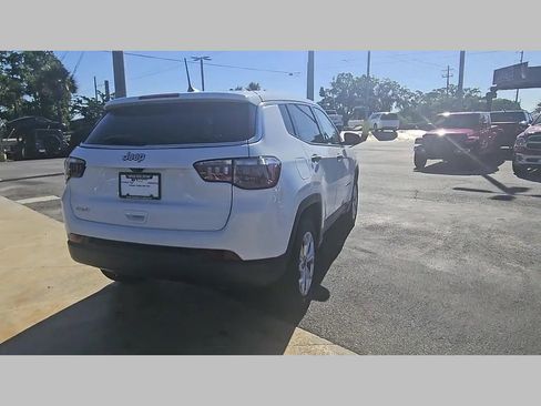 Used 2025 Jeep Compass Sport AWD/4WD image 29