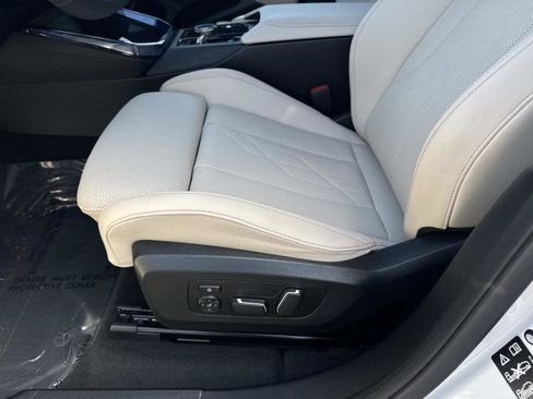 Certified 2025 BMW X3 xDrive30i w/ Convenience Package image 18