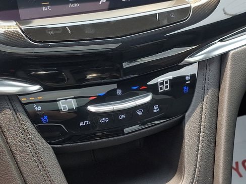 Certified 2023 Cadillac XT6 Premium Luxury w/ Platinum Package image 23