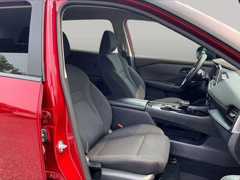 Used 2023 Nissan Rogue S FWD image 8