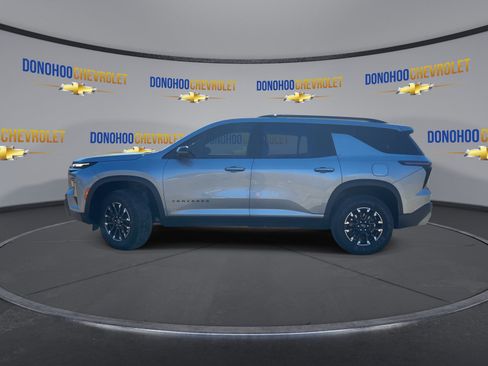 Used 2024 Chevrolet Traverse Z71 image 8
