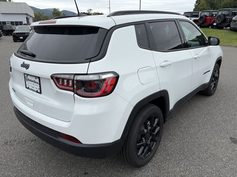 Certified 2026 Jeep Compass Latitude w/ Quick Order Package 29K AWD/4WD image 5