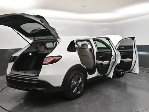 Used 2027 Honda HR-V LX image 27