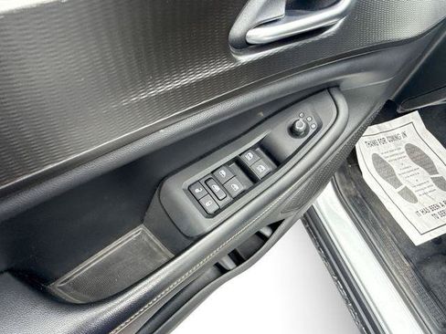 Used 2023 Jeep Grand Cherokee Altitude RWD image 21