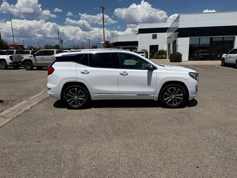 Used 2019 GMC Terrain Denali w/ Advanced Safety Package AWD/4WD image 4
