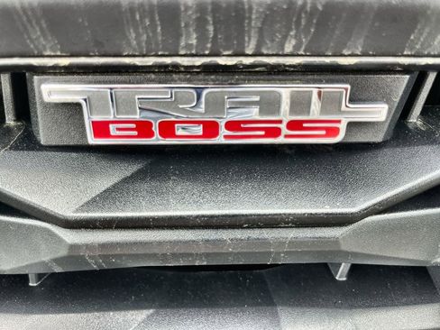 Used 2024 Chevrolet Colorado Trail Boss w/ Technology Package AWD/4WD image 31