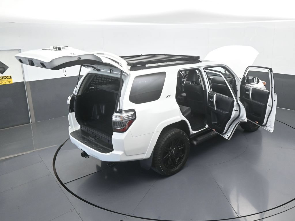 Used 2024 Toyota 4Runner SR5 Premium w/ Moonroof Package AWD/4WD image 69