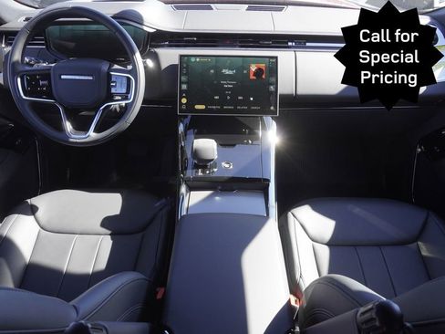 New 2025 Land Rover Range Rover Sport SE AWD/4WD image 9