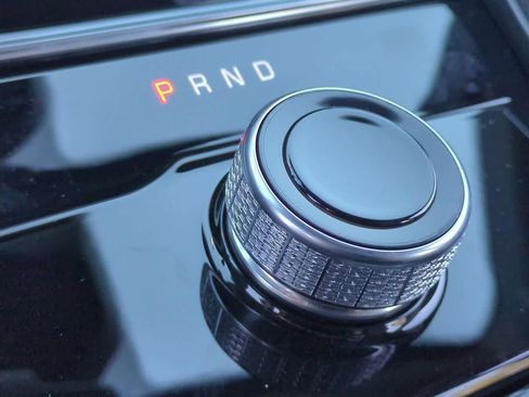 New 2025 Jeep Grand Cherokee L Laredo RWD image 32