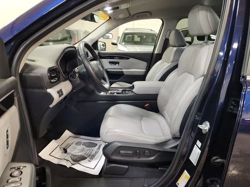 Certified 2025 Honda Pilot EX-L image 11