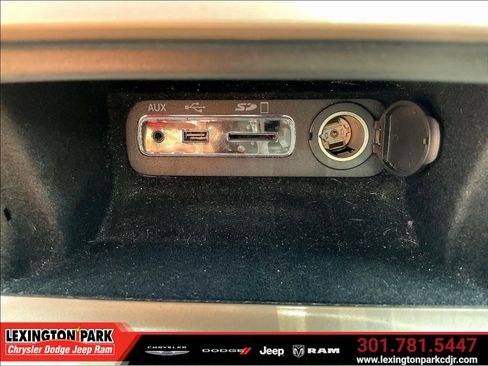 Used 2015 Jeep Grand Cherokee Limited AWD/4WD image 15