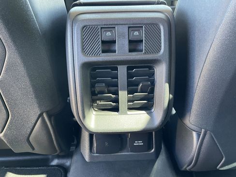 New 2025 Ford Bronco Badlands w/ Sasquatch Package AWD/4WD image 24