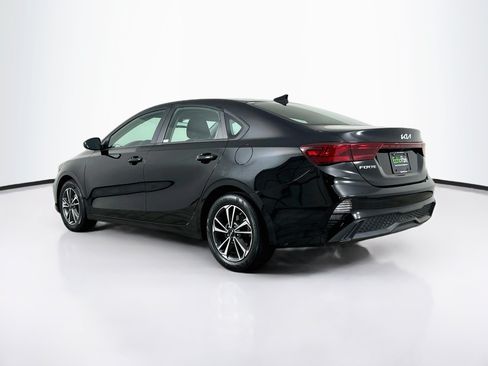 Used 2024 Kia Forte LXS FWD image 5