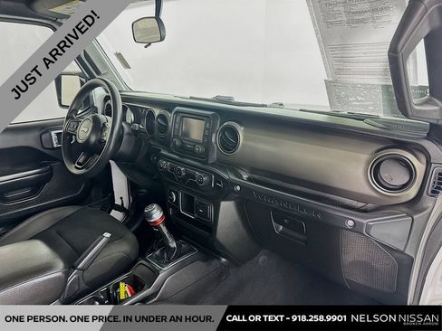 Used 2019 Jeep Wrangler Unlimited Sport AWD/4WD image 26