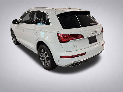 Used 2023 Audi Q5 2.0T Premium Plus w/ Premium Plus Package AWD/4WD image 6