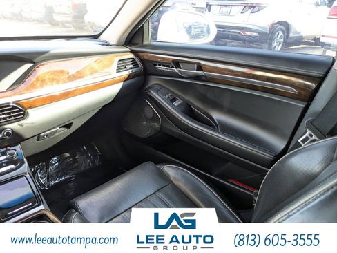 Used 2018 Genesis G90 5.0 Ultimate image 16