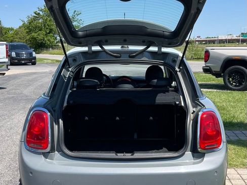 Used 2017 MINI Cooper 4-Door Hardtop FWD image 21
