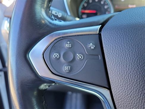 Used 2022 Chevrolet Traverse LT image 20