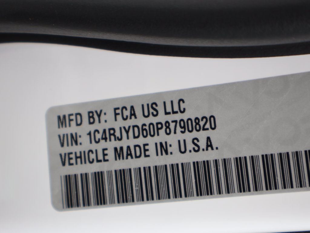 Used 2023 Jeep Grand Cherokee Overland AWD/4WD image 46