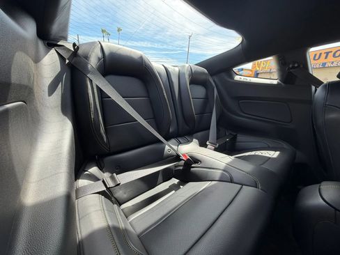 Used 2017 Ford Mustang GT Premium w/ GT Performance Package RWD image 16