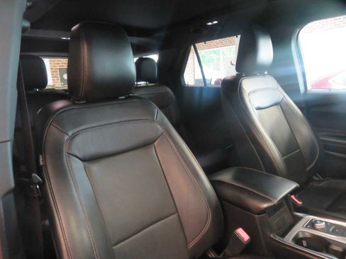 Used 2020 Ford Explorer Limited AWD/4WD image 27