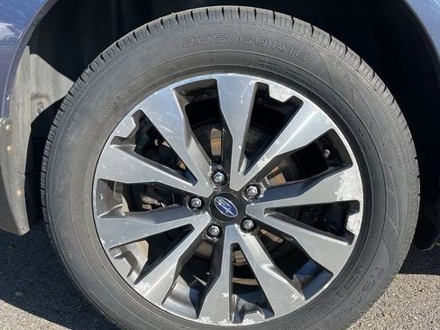 Used 2016 Subaru Outback 2.5i Limited AWD/4WD image 18