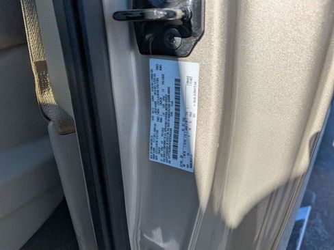 Used 2017 Ford F250 Lariat w/ Lariat Value Package image 16