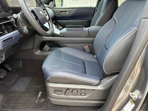 New 2026 INFINITI QX80 4WD image 14