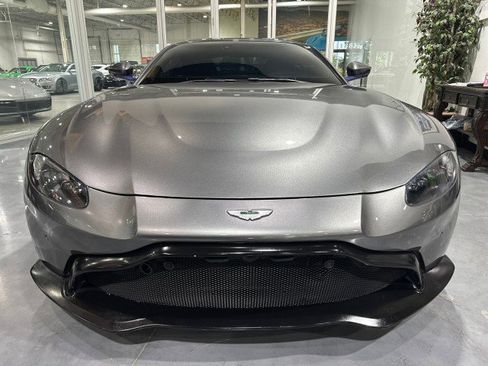 Used 2019 Aston Martin V8 Vantage Coupe RWD image 15