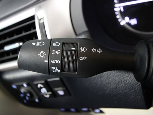 Used 2023 Lexus GX 460 Premium image 14