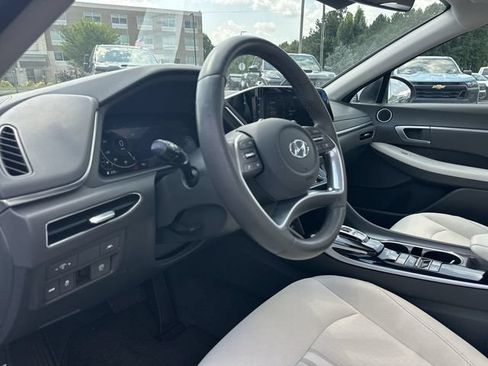 Used 2023 Hyundai Sonata SEL w/ Convenience Package FWD image 10