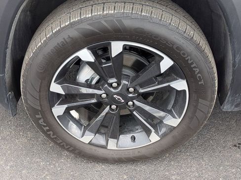 Used 2026 Chevrolet Equinox RS w/ Convenience Package III AWD/4WD image 9