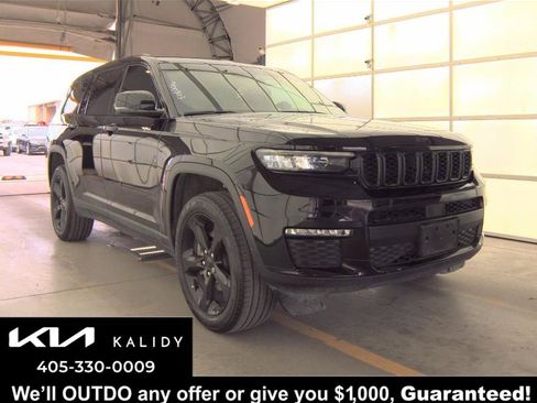 Used 2024 Jeep Grand Cherokee L Limited w/ Black Appearance Package RWD image 1