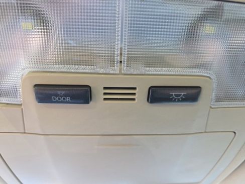 Used 2013 Toyota Avalon XLE image 21