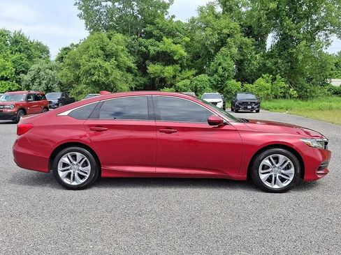 Used 2018 Honda Accord LX image 7