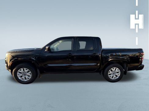 Used 2024 Nissan Frontier SV w/ SV Convenience Package image 3