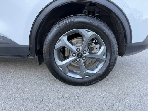 Certified 2025 Ford Escape ST-Line AWD/4WD image 20