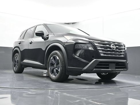 Used 2024 Nissan Rogue SV AWD/4WD image 47