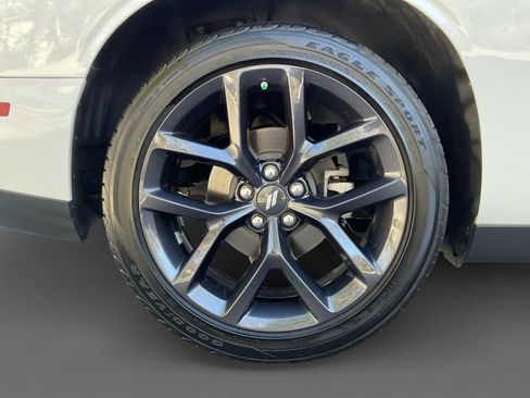 Used 2022 Dodge Challenger SXT w/ Blacktop Package image 10