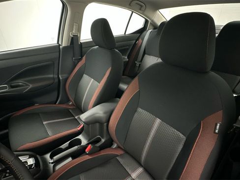 New 2025 Nissan Versa SR w/ Trunk Package image 9