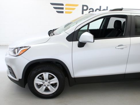 Used 2022 Chevrolet Trax LT AWD/4WD image 4
