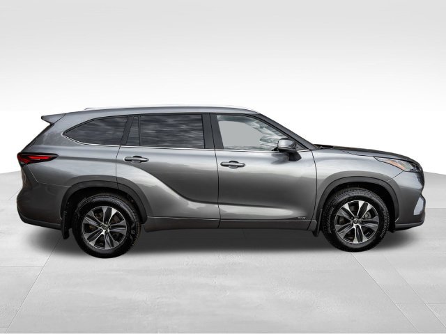 Used 2026 Toyota Highlander XLE AWD/4WD image 5