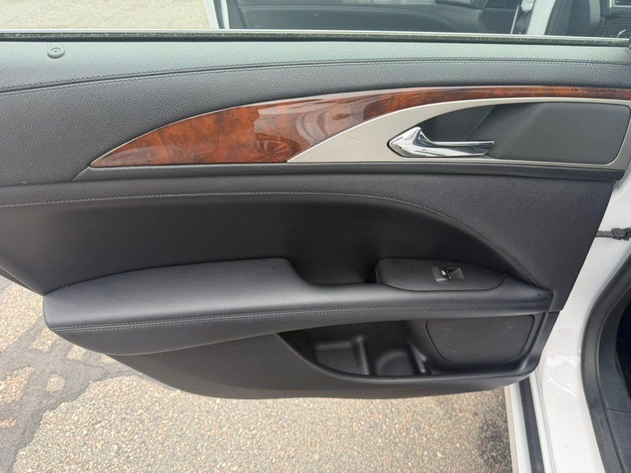 Used 2017 Lincoln MKZ Reserve AWD/4WD image 21