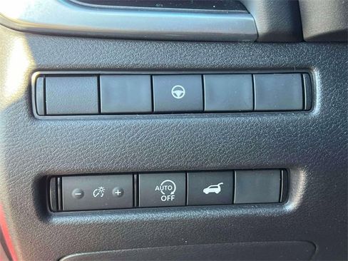 Used 2023 Nissan Rogue SV w/ SV Premium B Package image 21