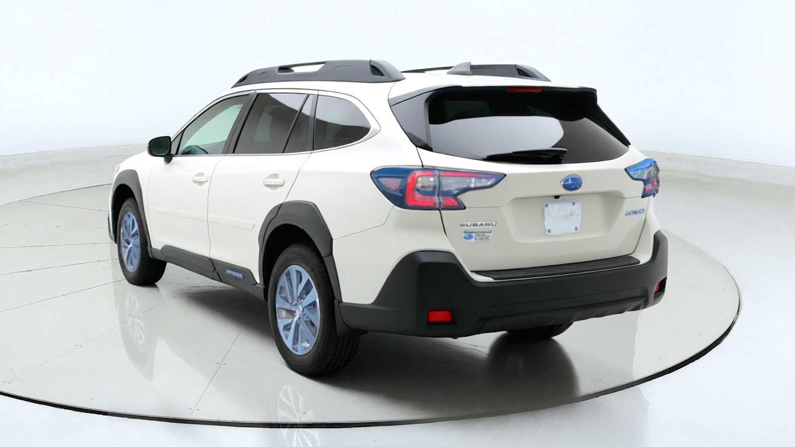 Certified 2025 Subaru Outback Premium AWD/4WD image 8