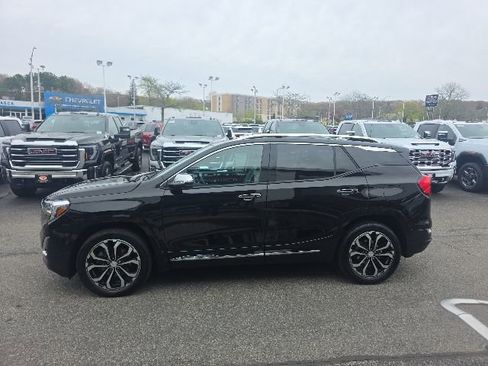 Used 2018 GMC Terrain Denali w/ Comfort Package AWD/4WD image 5