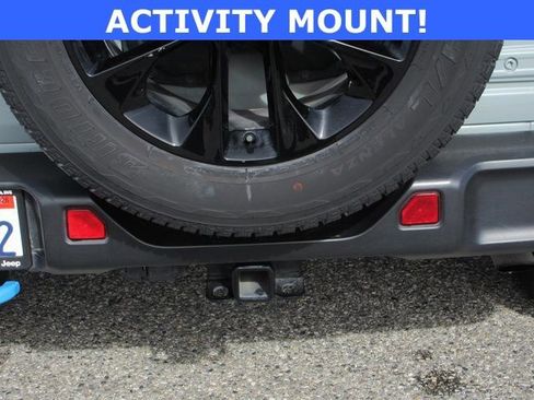 Used 2023 Jeep Wrangler Unlimited Sahara w/ Cold Weather Group image 8