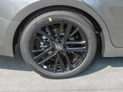 New 2026 Toyota Camry SE image 12