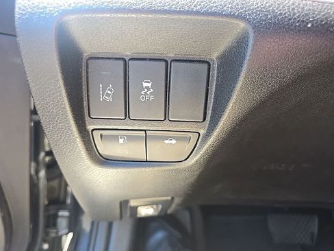 Used 2015 Acura TLX w/ Technology Package FWD image 18