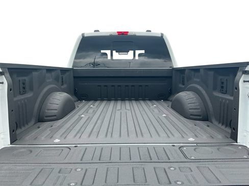 Used 2024 Ford F250 Lariat w/ Lariat Ultimate Package AWD/4WD image 24